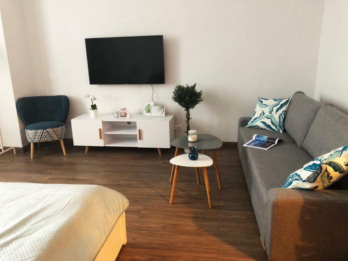 Aleja 3 Maja 7 By Homeprime Warszawa Zewnętrze zdjęcie